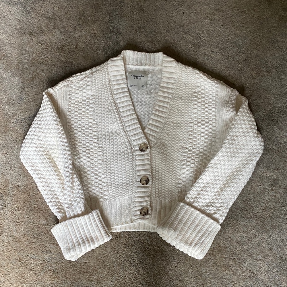 Abercrombie & Fitch Cropped  Cream Textured Cardigan